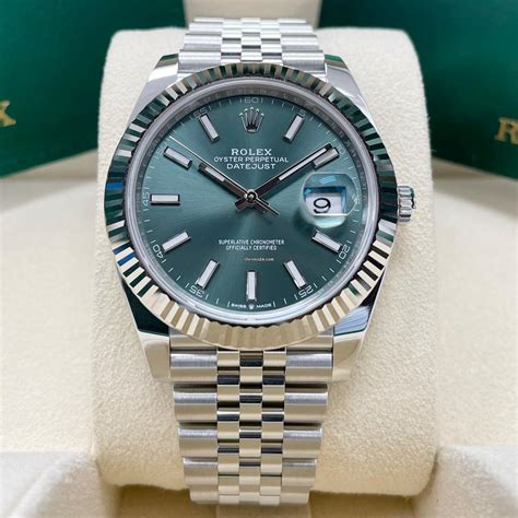 rolex datejust 41 green fluted motif dial|Altro.